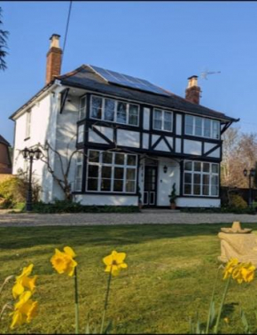 Nuthooks House